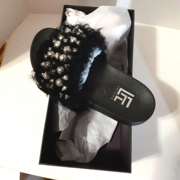 Lust for Life Women's Real Sheep Fur Sandals/Slide - Picture 1 of 7